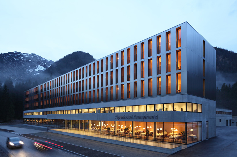 bmw ag  I  <b>projekt:</b> architekturfotografie hotelneubau  I  <b>architekt:</b> oskar leo kaufmann österreich