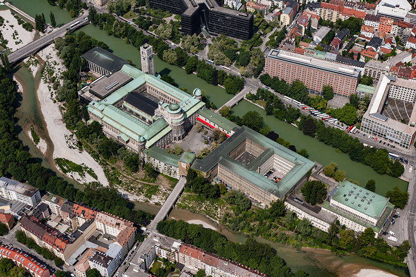 <b>project:</b> aerial photos deutsches museum munich